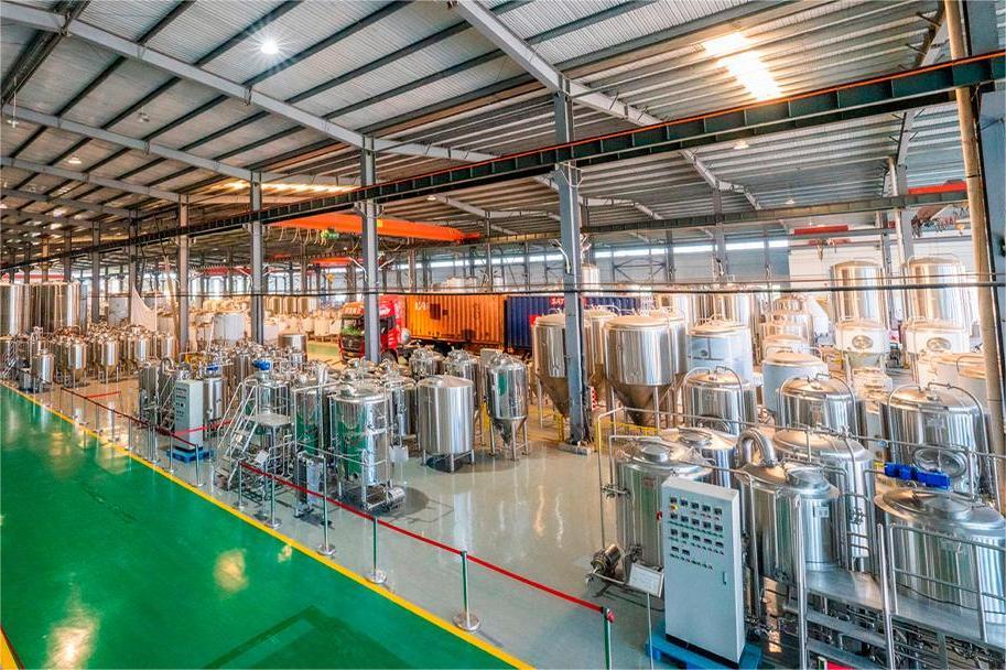 啤酒廠應該怎么做，才能提升釀造產能，降低成本？